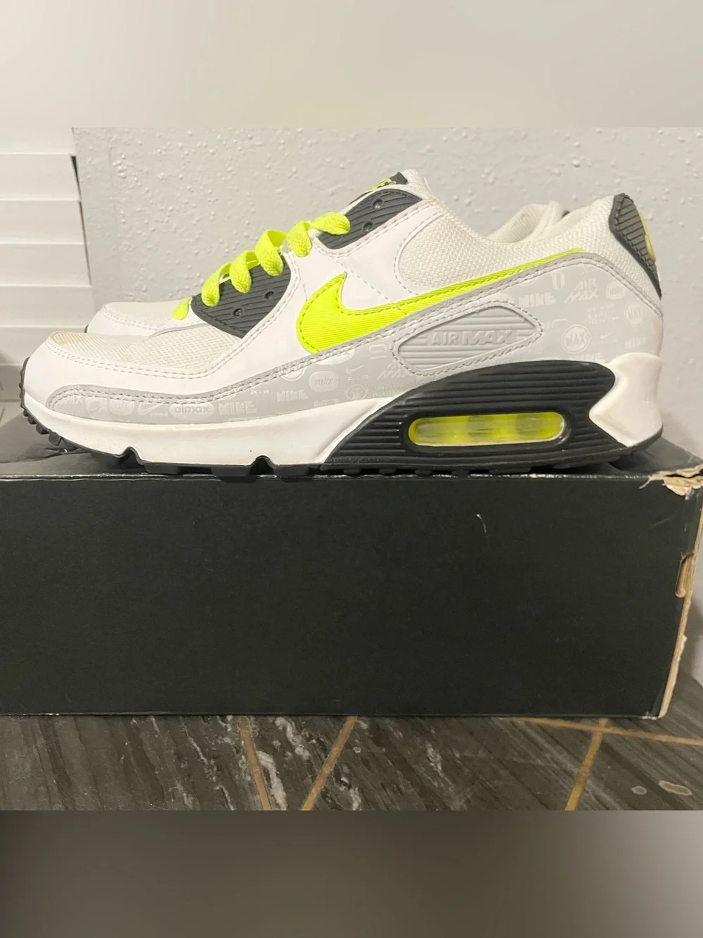 Nike Air Max 90 RMOL Size 9.5